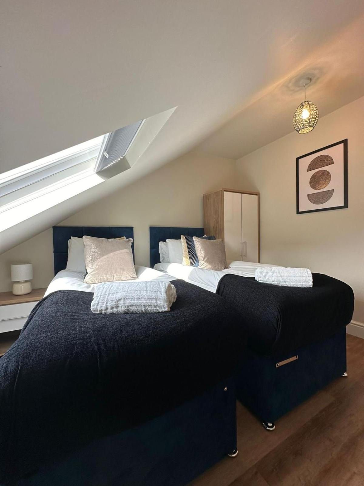 Central Cambridge Apartments By Tas Bagian luar foto