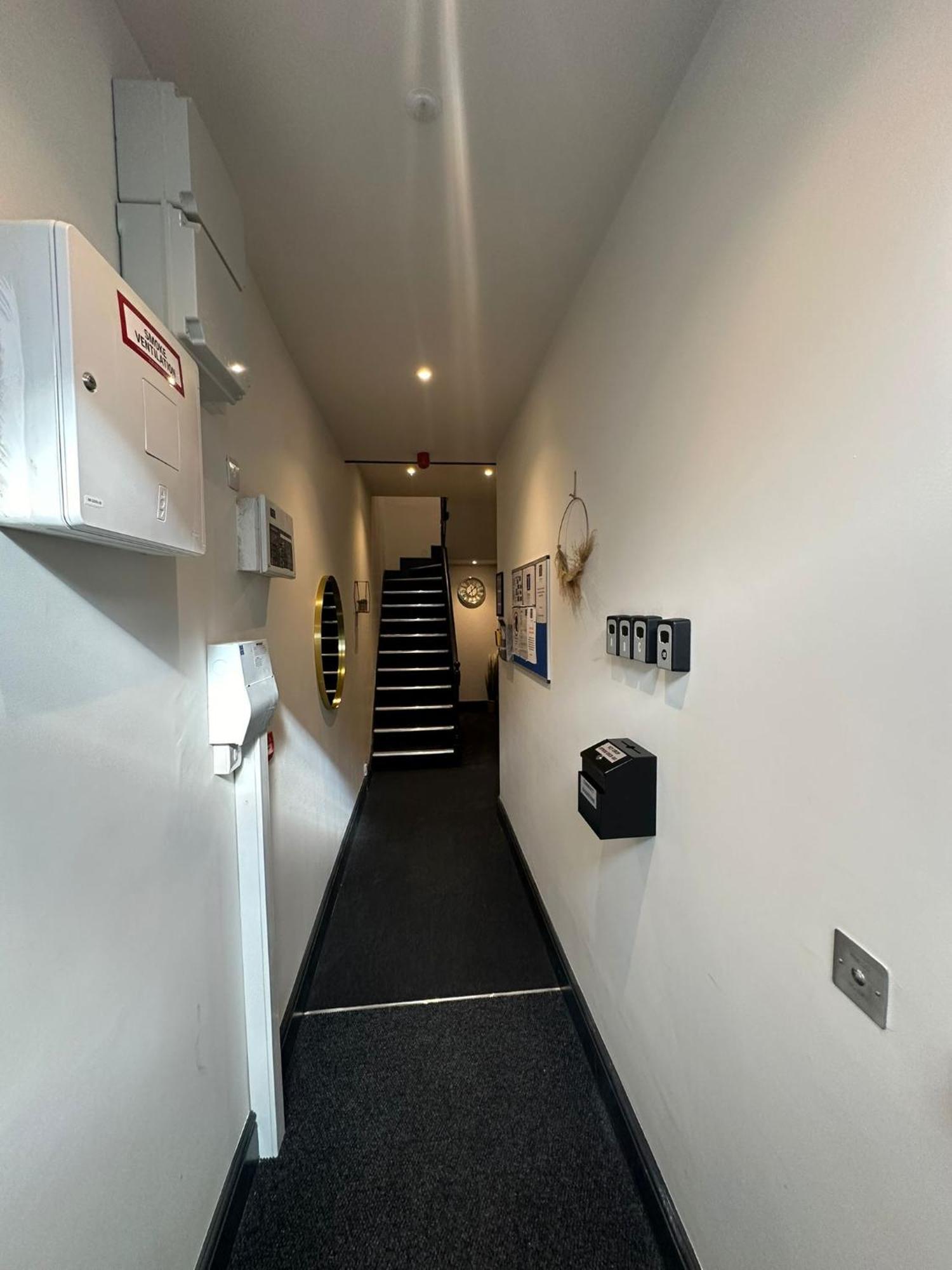 Central Cambridge Apartments By Tas Bagian luar foto