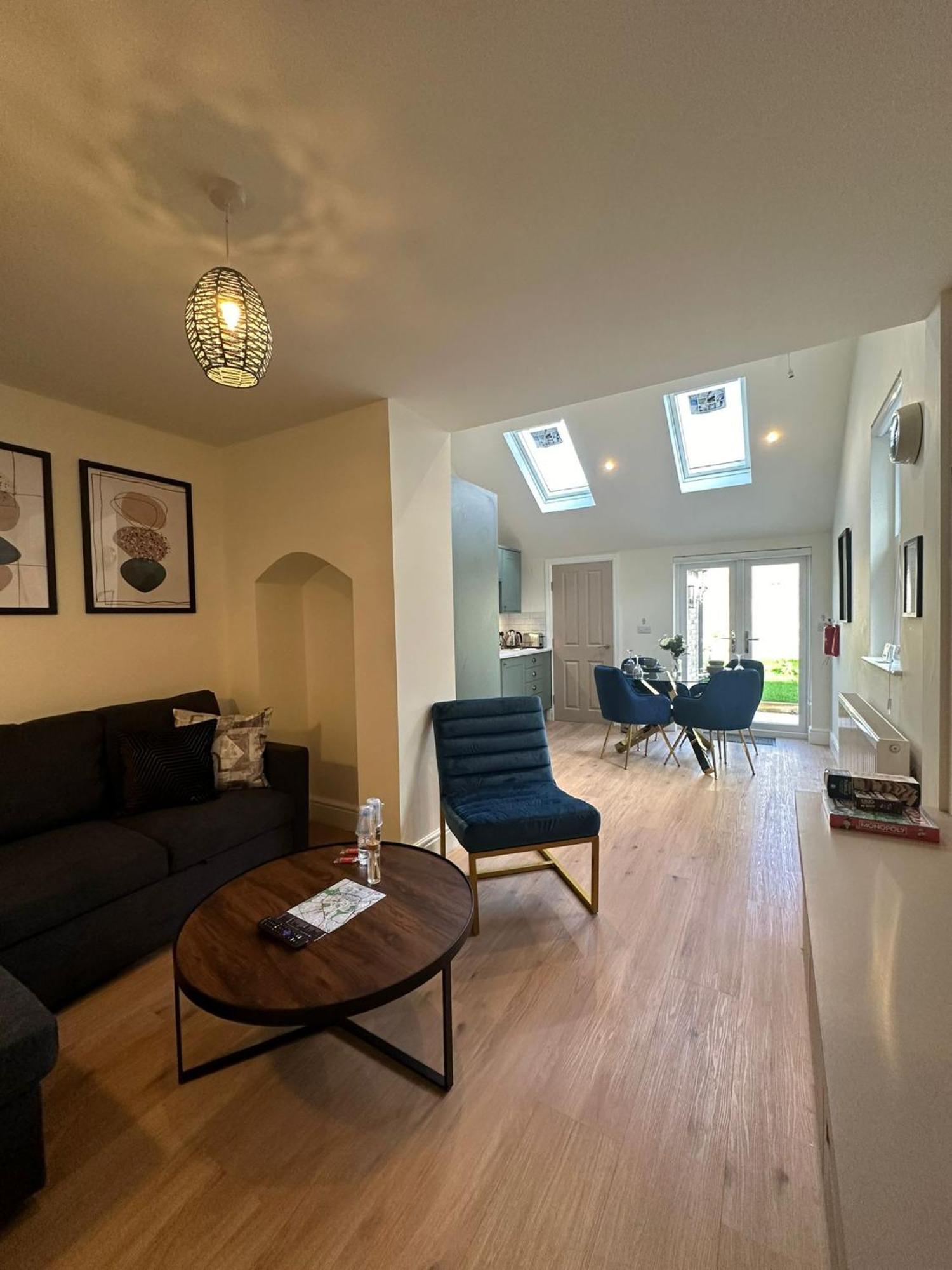 Central Cambridge Apartments By Tas Bagian luar foto