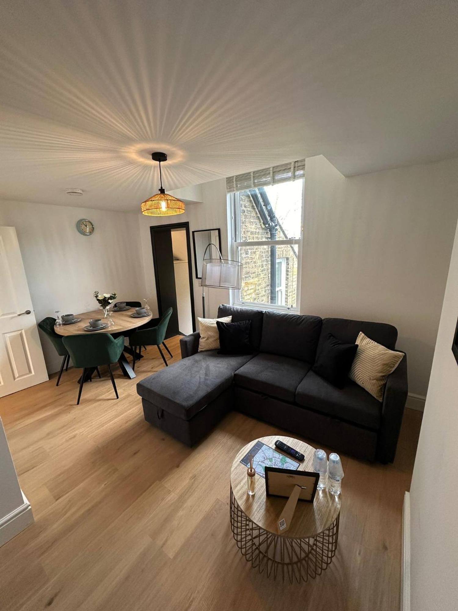 Central Cambridge Apartments By Tas Bagian luar foto