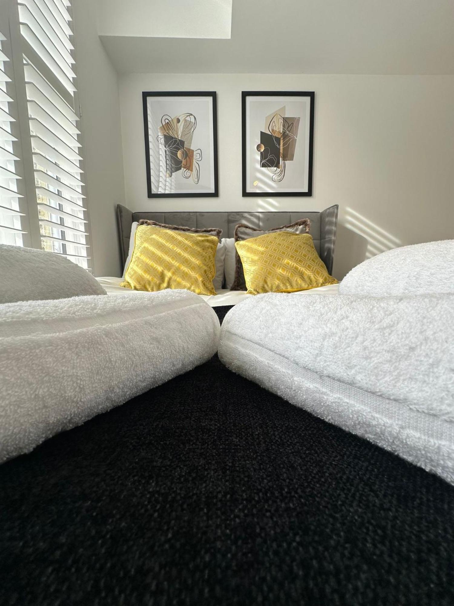 Central Cambridge Apartments By Tas Bagian luar foto